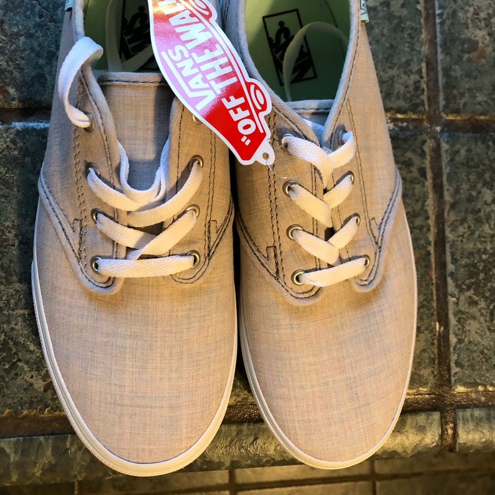 Brand new Vans sneakers size 6